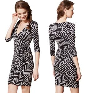 NWT Anthropologie Lena Wrap Dress By Vanessa Virginia Size Large